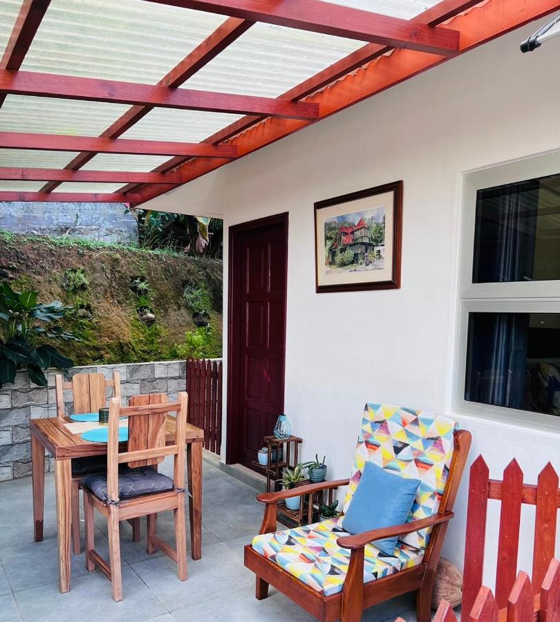 Garden Hut Apartment วิกตอเรีย ภายนอก รูปภาพ